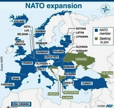 η πορεία επέκτασης του ΝΑΤΟ  με τις χώρες μέλη και τις χώρες που ετοιμάζονται να ενταχθούν...