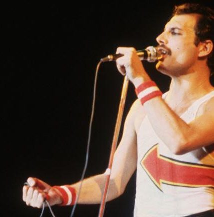Freddie-Mercury_Barcelona_HD_768x432-16×9