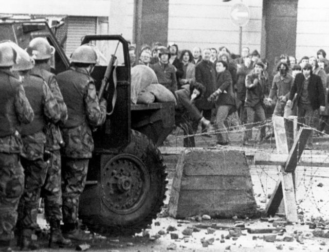 Bloody-Sunday-soldiers-an-011