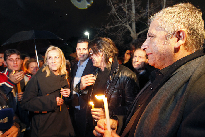ΔΙΑΜΑΡΤΥΡΙΑ  ΔΗΜΑΡΧΩΝ ΓΙΑ ΤΗΝ ΕΠΙΣΤΡΟΦΗ ΤΩΝ ΓΛΥΠΤΩΝ ΤΟΥ ΠΑΡΘΕΝΩΝΑ