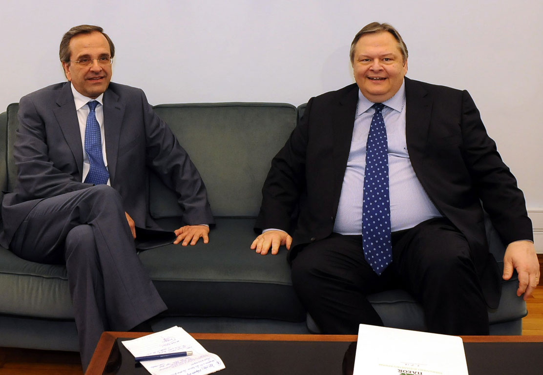 samaras_venizelos_aftodioikisi1396590735