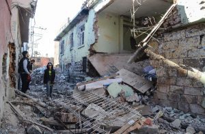 Καταστροφές στις Κούρδικες περιοχές. Σουρ - Ντιγιάρμπακιρ