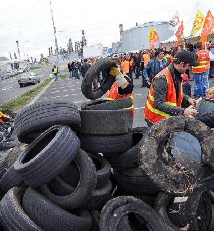 Anti pension law protests