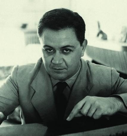 manos_xatzidakis