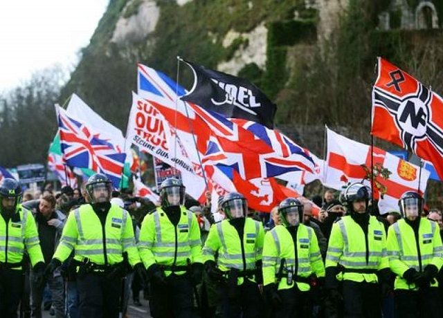 237844-dover-immigration-protest