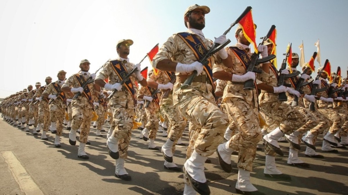 diapseudei-to-iran-ta-peri-sullipsis-frourwn-tis-epanastasis.w_hr
