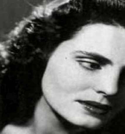 amalia-rodrigez1