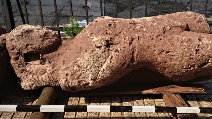 w03-182146kouros2