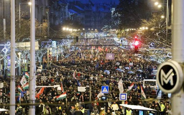 hungary-protest-1