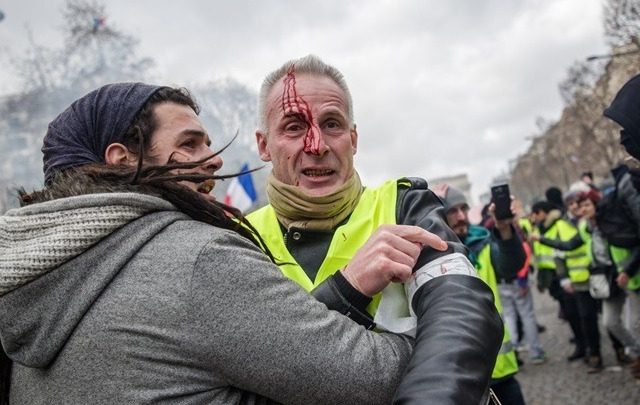 w09-185246FRANCEYELLOWVESTSPROTEST18