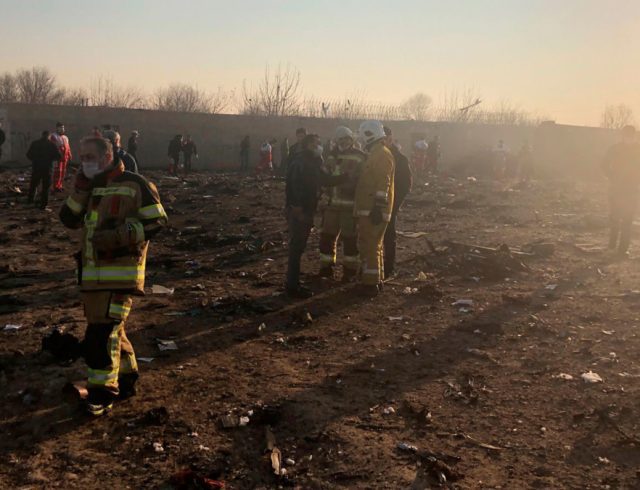 iran-plane-crash-02