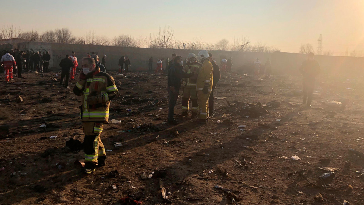 iran-plane-crash-02