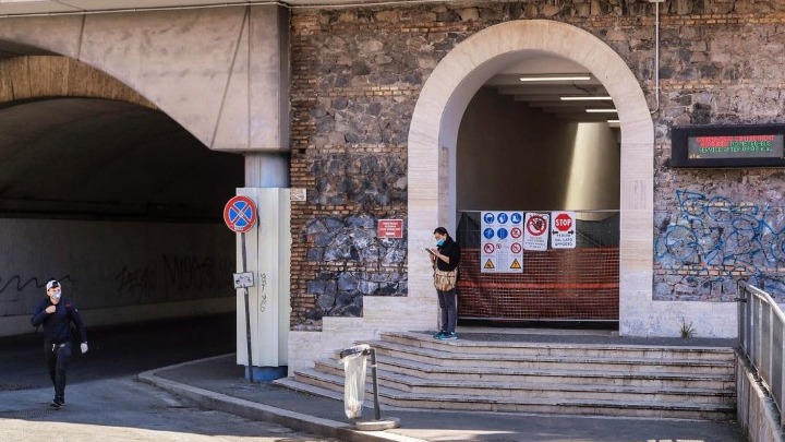 ITALIA SXOLEIA