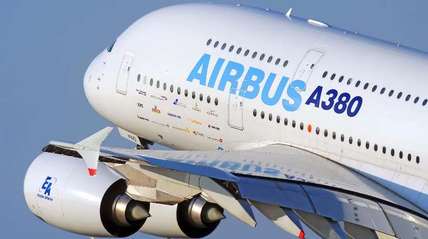 EASA-to-Order-Airbus-A380-Checks-for-Wing-Cracks