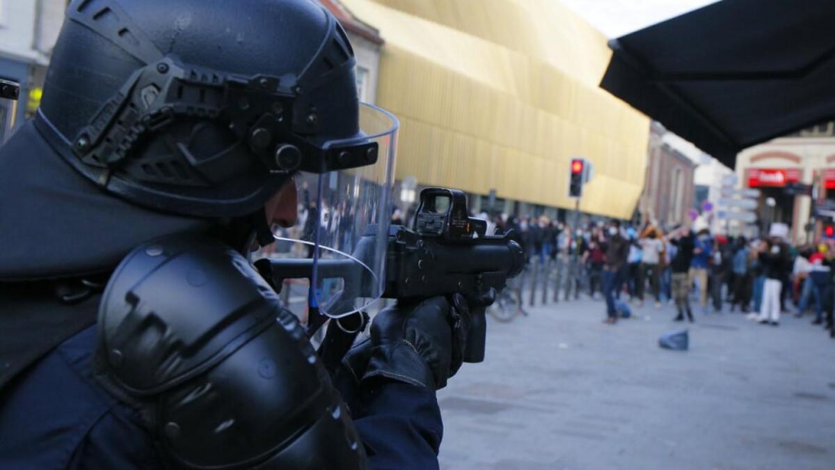 France-protests-050620-AP