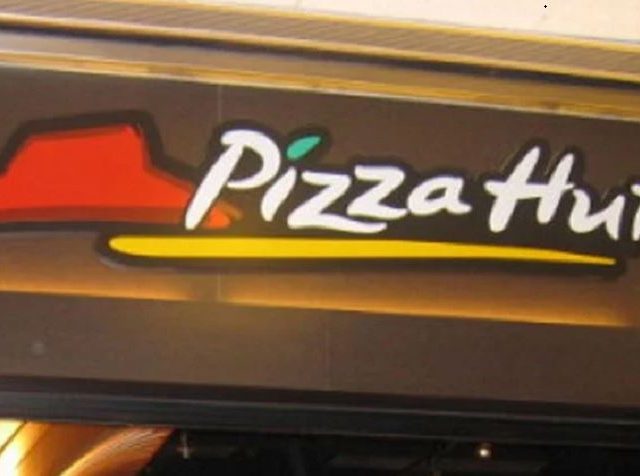 PIZZA HUT