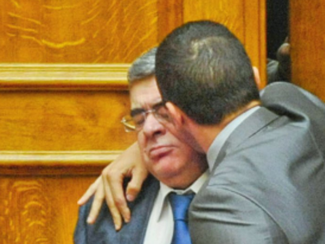 kasidiiarhs mixaloliakos