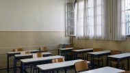 2016; 2nd High School of Thessaloniki; 2ο Λύκειο Θεσσαλονίκης; Greece; Pan-Hellenic; Thessaloniki; class; education; examination; exams; high school; school; start; students; Ελλάδα; Θεσσαλονίκη; Ικτίνου; έναρξη; αίθουσα; δευτεροβάθμια εκπαίδευση; θρανία; θρανίο; λύκειο; μαθητές; πανελλήνιες εξετάσεις; πανελλαδικές; σχολείο;