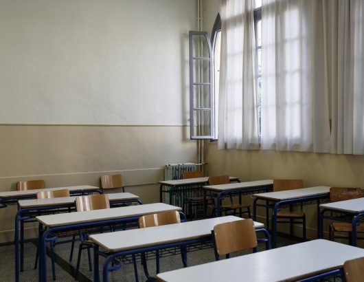 2016; 2nd High School of Thessaloniki; 2ο Λύκειο Θεσσαλονίκης; Greece; Pan-Hellenic; Thessaloniki; class; education; examination; exams; high school; school; start; students; Ελλάδα; Θεσσαλονίκη; Ικτίνου; έναρξη; αίθουσα; δευτεροβάθμια εκπαίδευση; θρανία; θρανίο; λύκειο; μαθητές; πανελλήνιες εξετάσεις; πανελλαδικές; σχολείο;