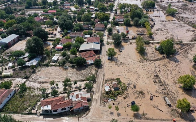 eikona-katastrofis-stin-karditsa