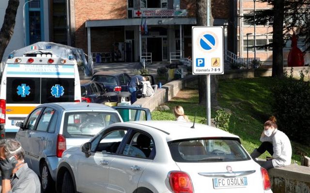italy-cotugno-hospital