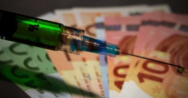 emvolio_syringe-4964598_1280-696×334