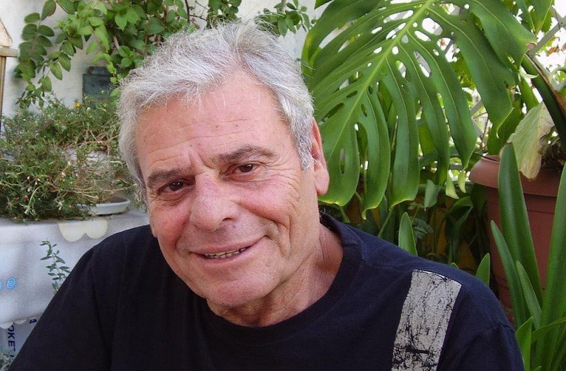 Γιάννης Ροζάκης