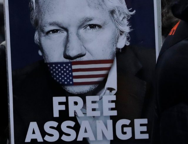 assange-protester-ap-img