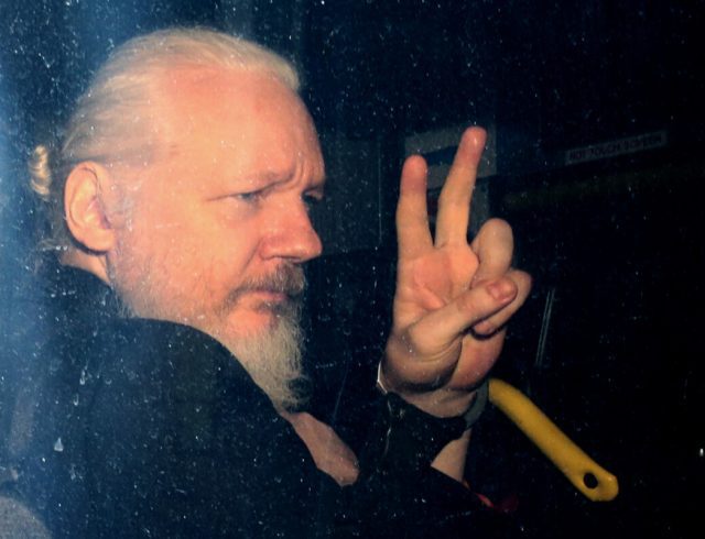 Τζούλιαν Ασάνζ assange_wikileaks