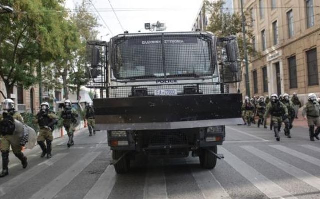 Αύρα σε διαδηλώσεις