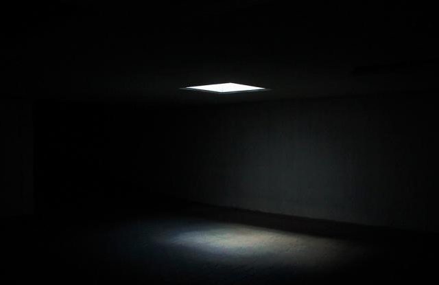 window-2118232_1280