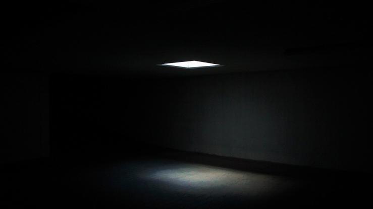 window-2118232_1280