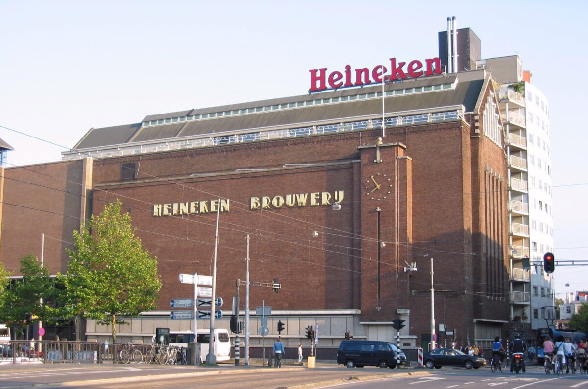 Former_Heineken_Brewery_in_Amsterdam