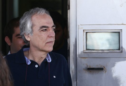 dimitris-koufontinas-koita-dexia