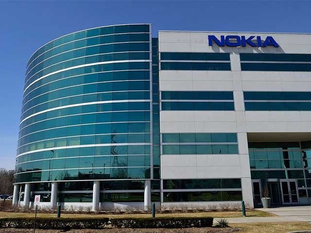 nokia-case-stury