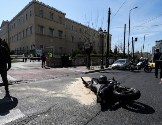 vouli_troxaio_motosikleta