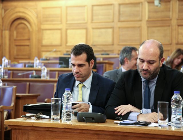 Novartis; Thanos Plevris; Θάνος Πλεύρης; βουλή; βουλευτές; κοινοβουλευτική επιτροπή; κοινοβούλιο; νοβάρτις; προκαταρκτική εξέταση; σκάνδαλο; σκάνδαλο novartis;