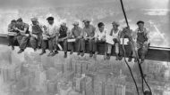 Lunch-atop-a-skyscraper-c1932