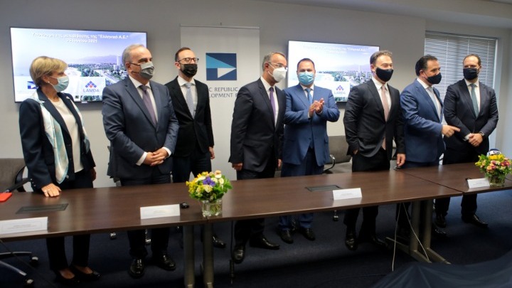 ελλ