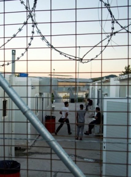 chios-katavlismos-metanastes-vial-ap