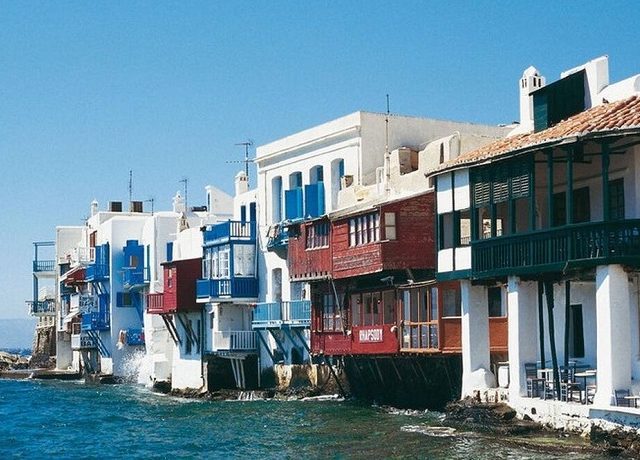 mykonos-lockdown