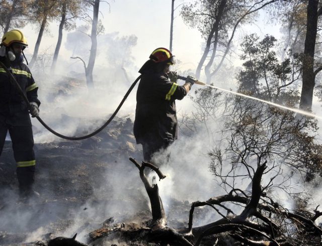 Greek-firefighters