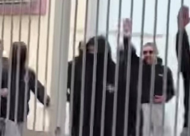 ΕΠΑΛ-σταυρούπολης-ναζιστικοί-χαιρετισμοί
