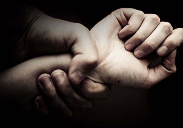 domestic-violence-800×450-1