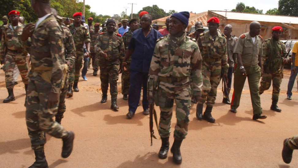 guinea_soldiers_ap150887590705
