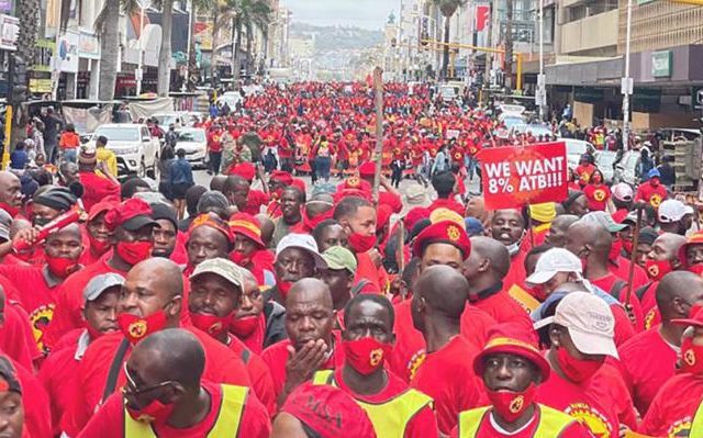 south-africa-metalworkers-strike