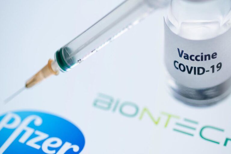 pfizervaccine17122020-768×512-1-768×512