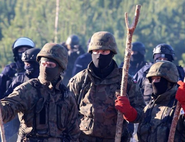 polish-police-soldiers