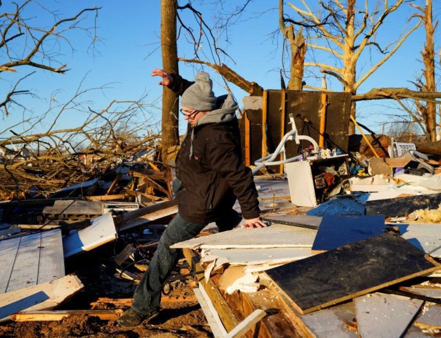 USA-WEATHER-TORNADOES-scaled
