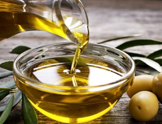 thehomeissue_oil-1024×585